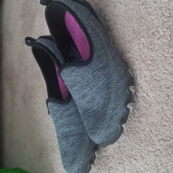 Super cute Comfortview walkers in excellent condition. Women's size 9 - Picture 6 of 6